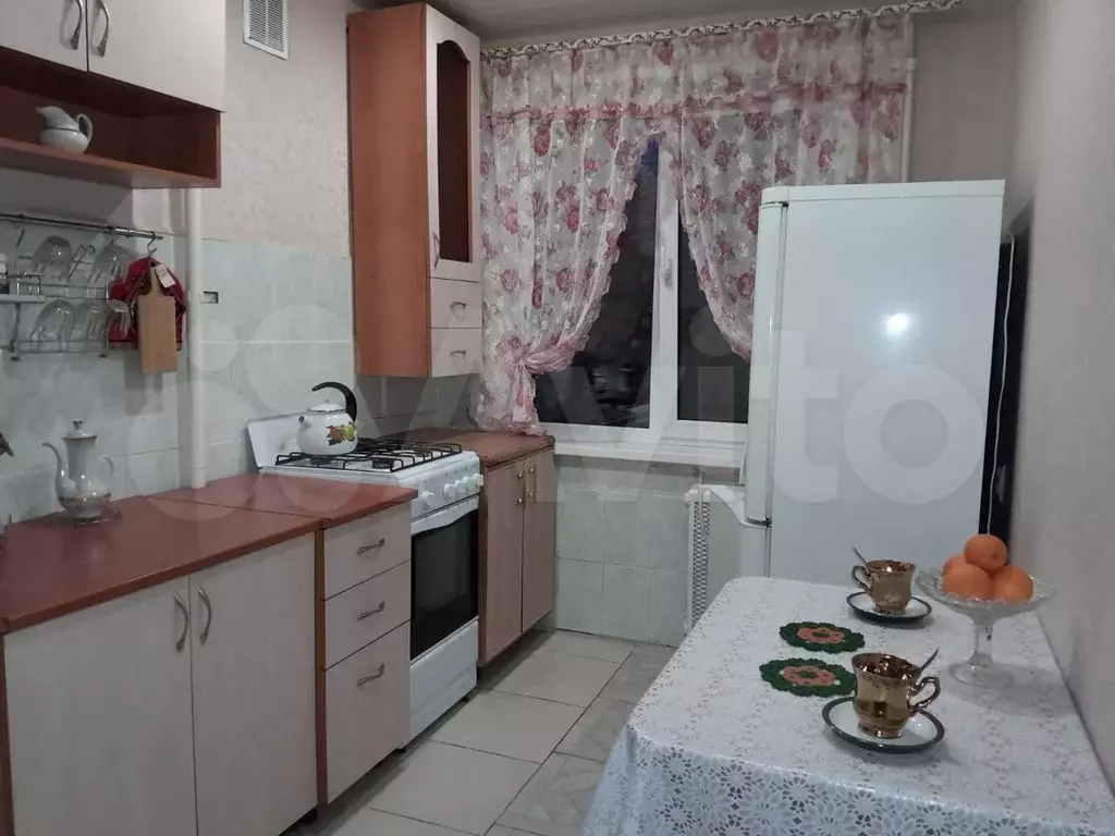 3-к. квартира, 60 м, 3/9 эт. - Фото 0