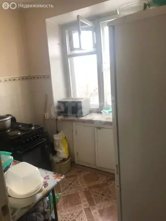 3-комнатная квартира: Ачинск, улица Фрунзе, 9 (60.9 м) - Фото 1