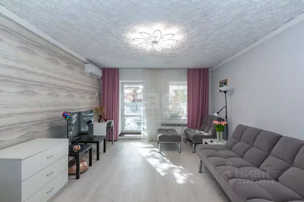 Дом в Омская область, Омск ул. 22-го Партсъезда, 56/9 (58 м) - Фото 1