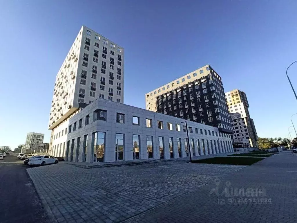 2-к кв. Крым, Симферополь просп. Александра Суворова, 97 (52.0 м) - Фото 0