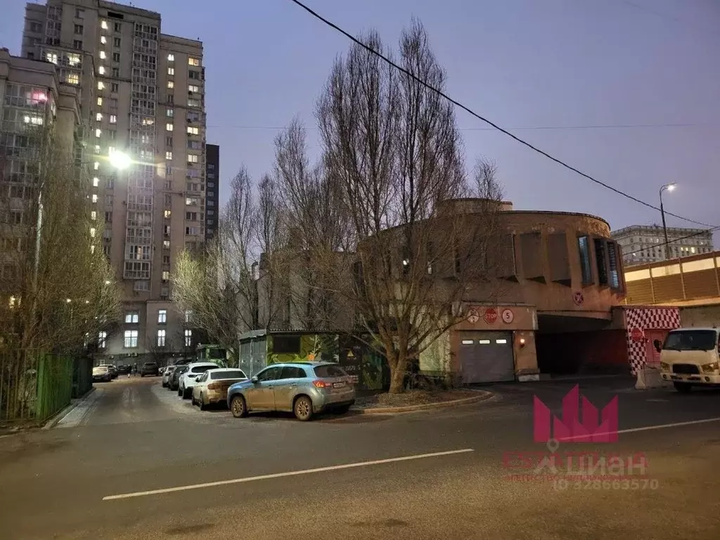 Гараж в Москва Русаковская ул., 1 (13 м) - Фото 2