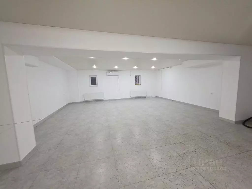 Помещение свободного назначения в Кабардино-Балкария, Нальчик ул. ... - Фото 1