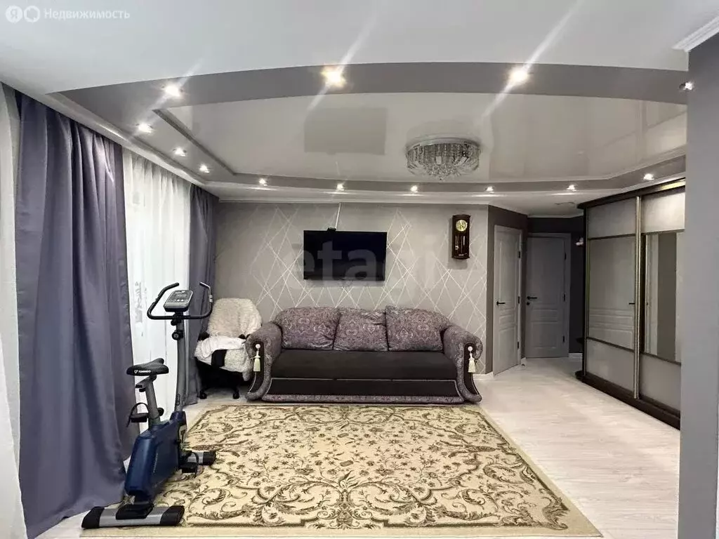 3-комнатная квартира: Улан-Удэ, улица Антонова, 2 (65 м) - Фото 1