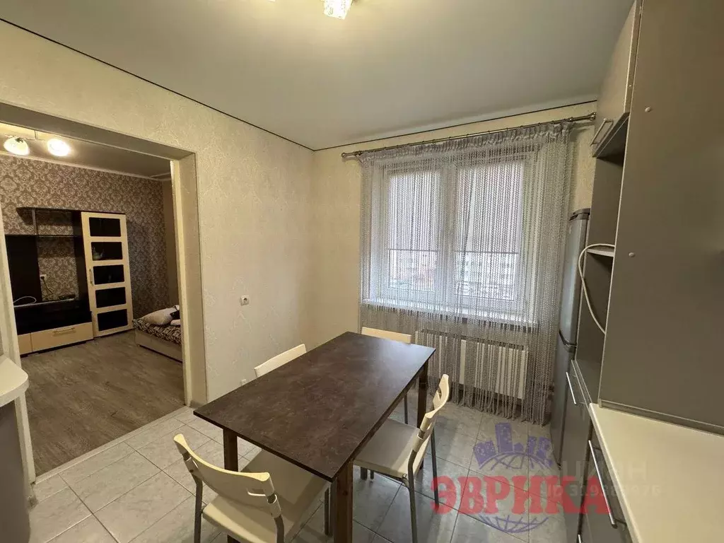 4-к кв. Краснодарский край, Крымск Надежда мкр, ул. Надежды (86.0 м) - Фото 1