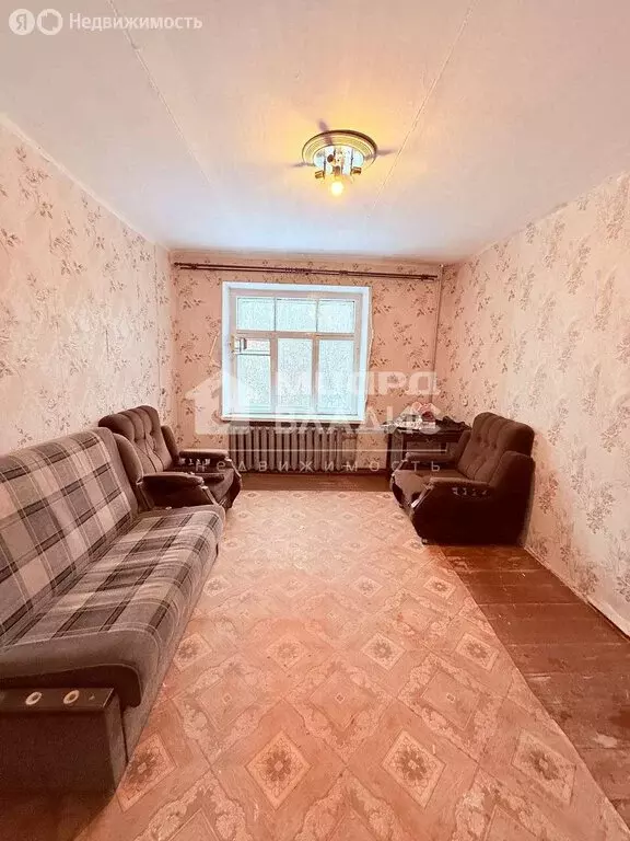 2-комнатная квартира: Омск, улица Челюскинцев, 106 (37.6 м) - Фото 1