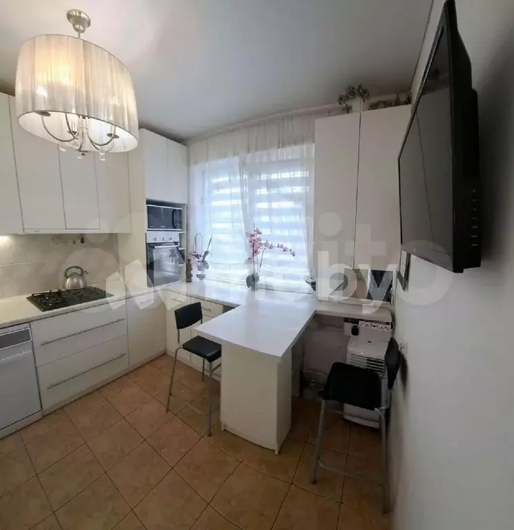 2-к. квартира, 54 м, 5/5 эт. - Фото 0
