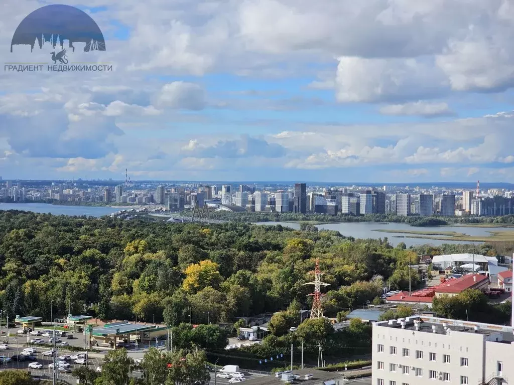 2-к кв. Татарстан, Казань ул. Гастелло, 7 (79.7 м) - Фото 2