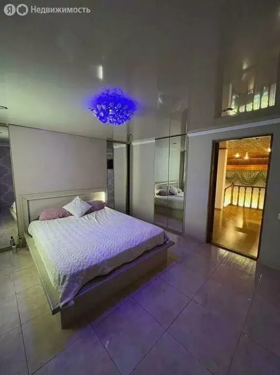 Дом в село Витязево, улица Мира, 3 (210 м) - Фото 1