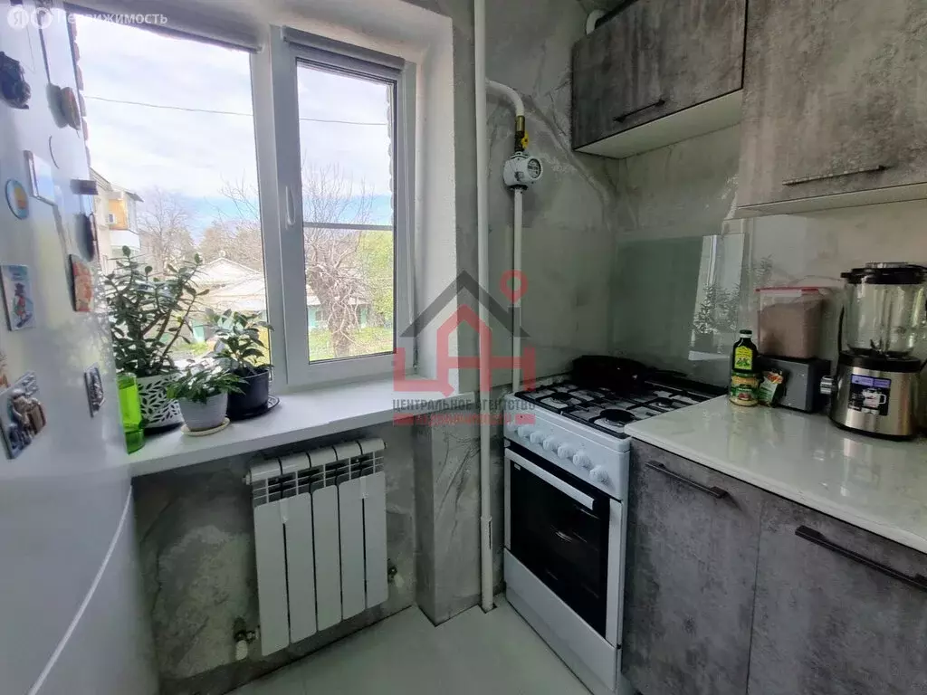 2-комнатная квартира: Ессентуки, улица Гагарина, 97 (40 м) - Фото 2