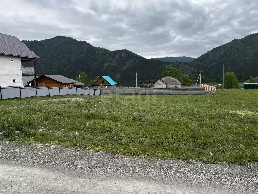 Участок в Алтай, Чемальский район, с. Чемал ул. С.В. Бугакина, 23 ... - Фото 1