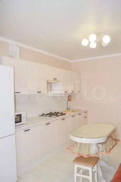 1-к. квартира, 42 м, 3/3 эт. - Фото 1