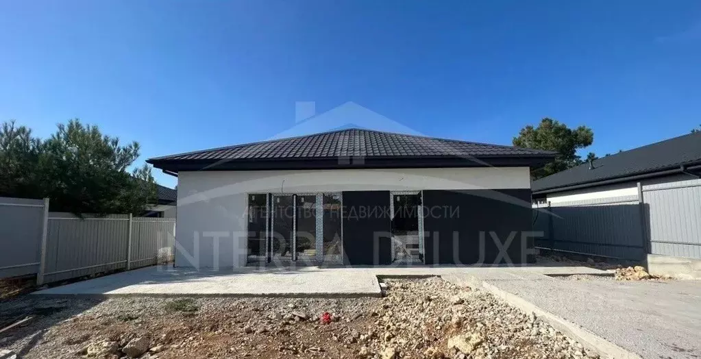 Дом в Севастополь ул. Композитора Боголепова (112 м) - Фото 1