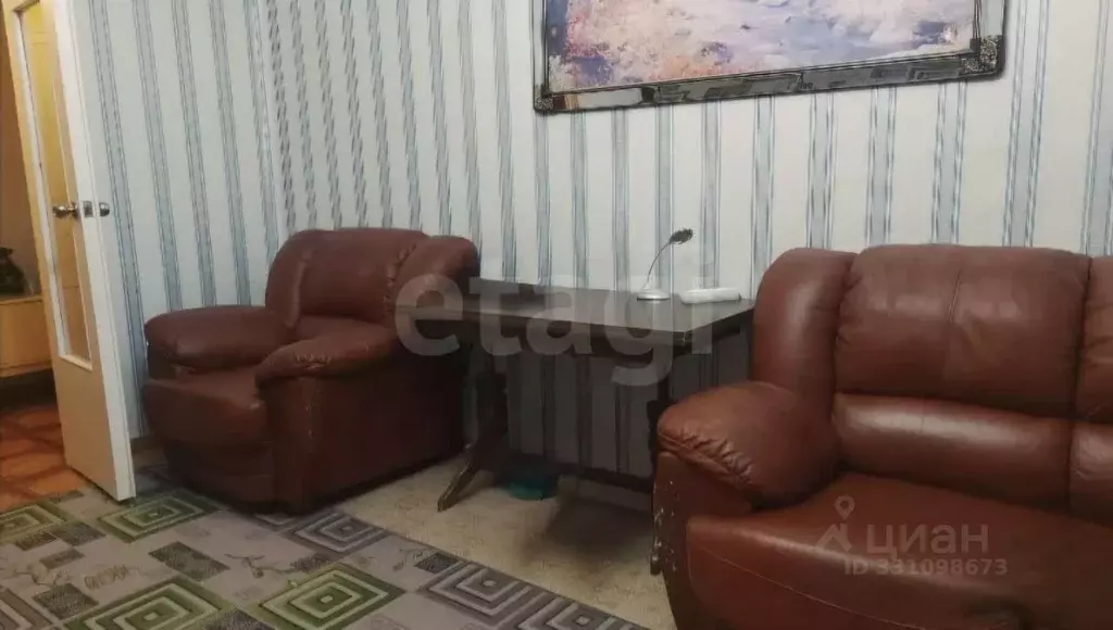 2-к кв. Башкортостан, Стерлитамак Коммунистическая ул., 110 (55.9 м) - Фото 1