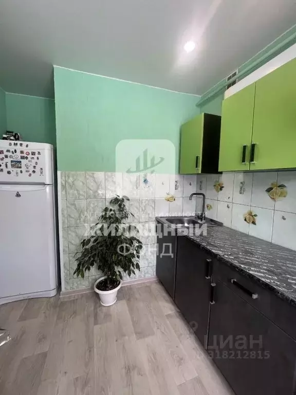 3-к кв. Саратовская область, Энгельс Молодежная ул., 9 (42.0 м) - Фото 1