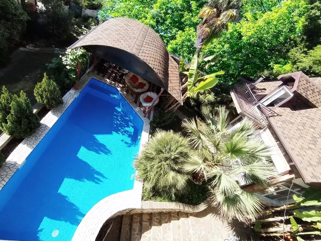 Дом в Краснодарский край, Сочи Сочинское ш., 8/7Б (82 м) - Фото 1