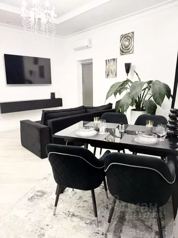 2-к кв. Татарстан, Казань ул. Оренбургский Тракт, 24Б (70.6 м) - Фото 1