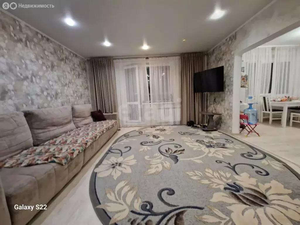 3-комнатная квартира: Миасс, улица 8 Марта, 147 (80.8 м) - Фото 1