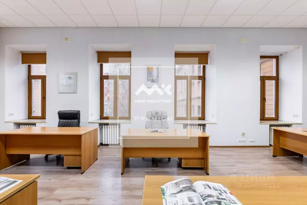 Офис в Санкт-Петербург Суворовский просп., 39 (131 м) - Фото 1