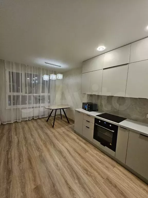 2-к. квартира, 56 м, 6/8 эт. - Фото 0