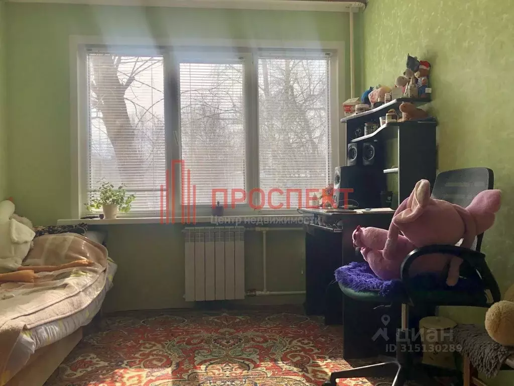 3-к кв. Пензенская область, Пенза просп. Победы, 140 (67.9 м) - Фото 0
