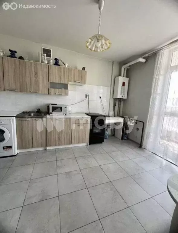 1-комнатная квартира: Калининград, улица Виктора Денисова, 18 (40 м) - Фото 2
