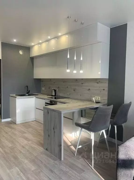 Студия Тюменская область, Тюмень ул. Раушана Абдуллина, 6 (28.8 м) - Фото 0