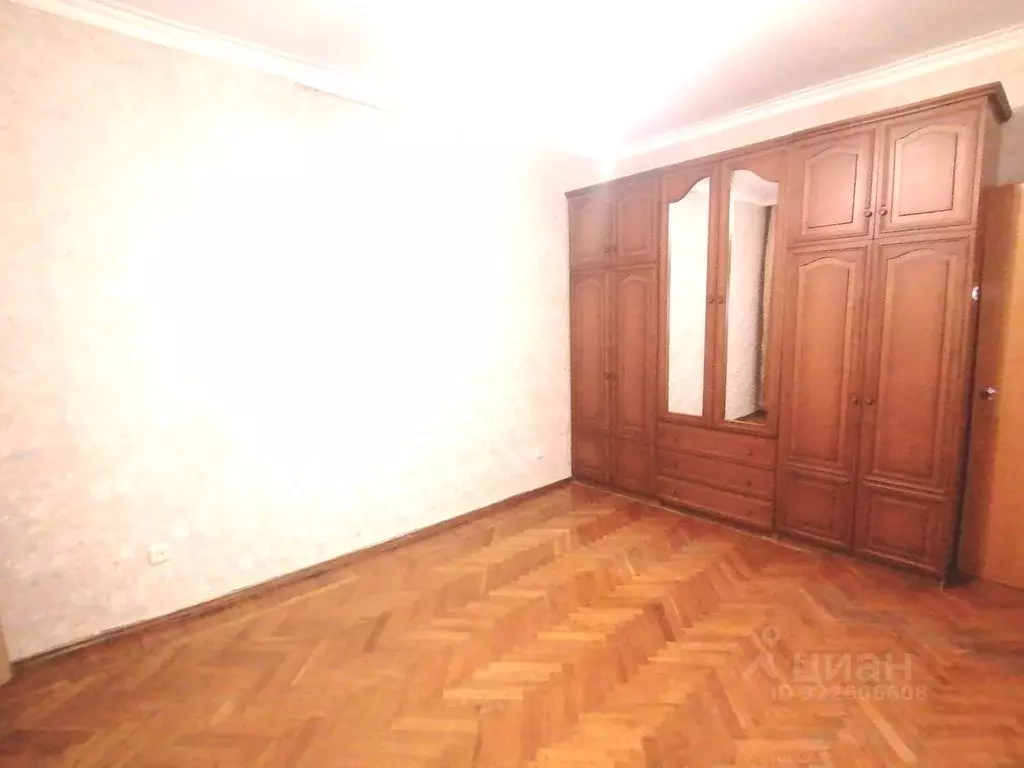 3-к кв. Северная Осетия, Владикавказ ул. Степана Разина, 5 (65.0 м) - Фото 1