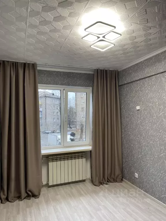 2-к кв. Вологодская область, Череповец ул. Бардина, 27 (40.0 м) - Фото 1