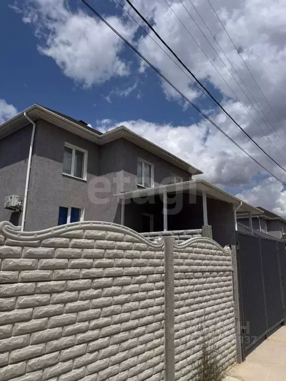 Дом в Крым, Сакский район, с. Уютное ул. Приморская, 12 (179 м) - Фото 1