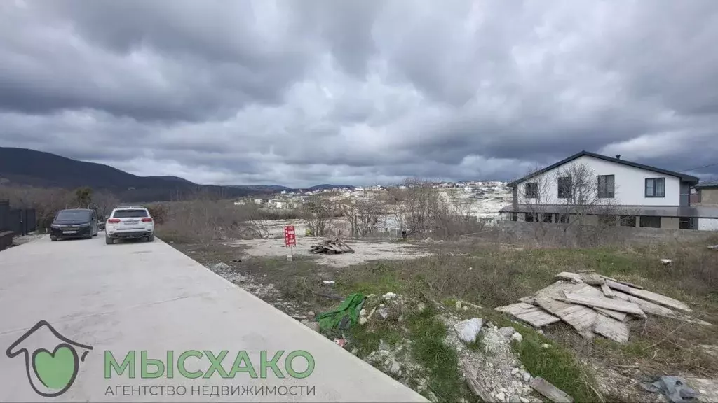 Участок в Краснодарский край, Новороссийск городской округ, с. Мысхако ... - Фото 1