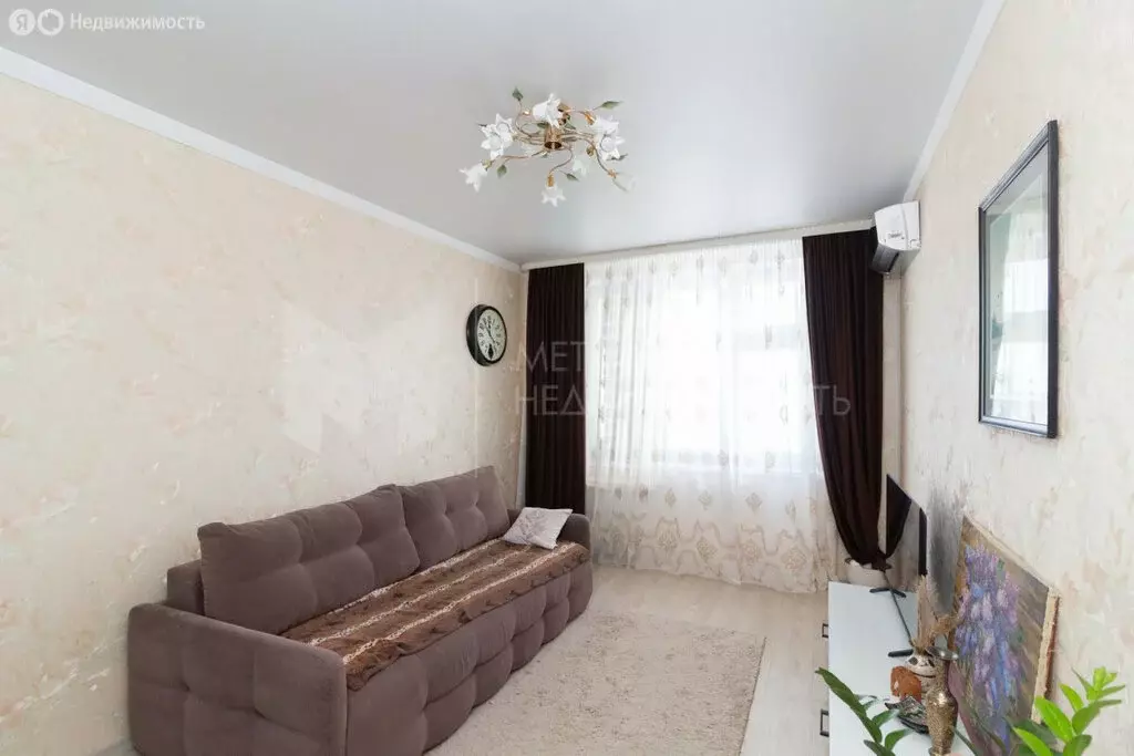 1-комнатная квартира: Тюмень, улица Александра Протозанова, 16 (38 м) - Фото 2