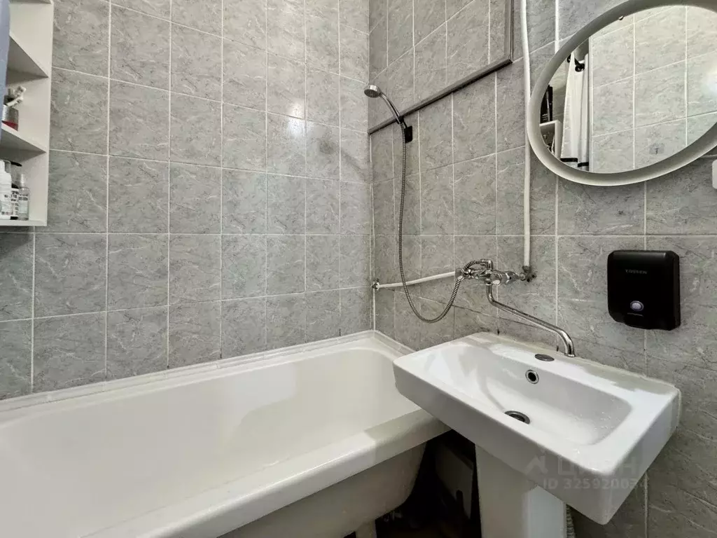 Комната Санкт-Петербург наб. Реки Карповки, 30 (24.0 м) - Фото 1