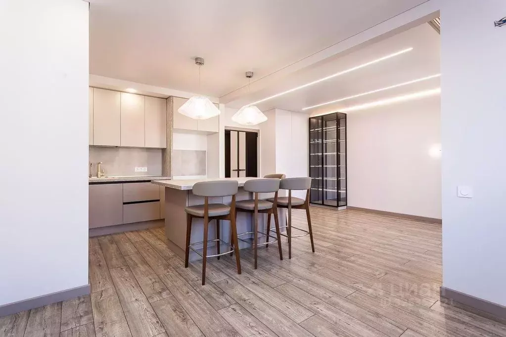 2-к кв. Краснодарский край, Краснодар Дальняя ул., 8к1 (81.3 м) - Фото 2