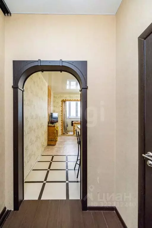 Студия Ханты-Мансийский АО, Сургут ул. Александра Усольцева, 15 (28.3 ... - Фото 1