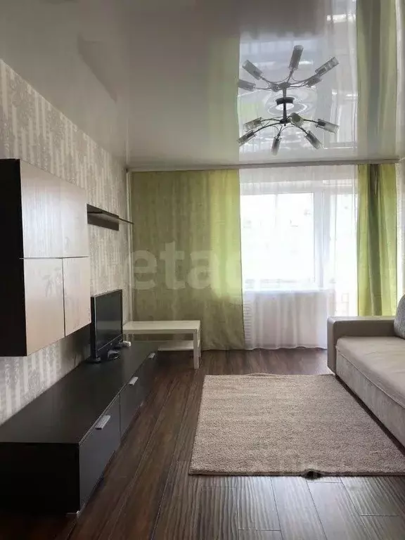 3-к кв. Удмуртия, Ижевск Удмуртская ул., 302 (65.0 м) - Фото 1