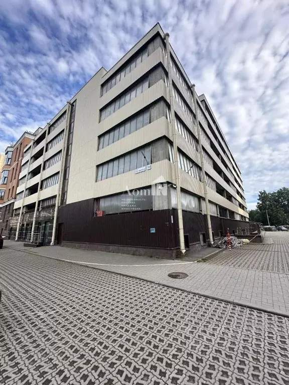 Гараж в Санкт-Петербург Лиственная ул., 14 (18 м) - Фото 1