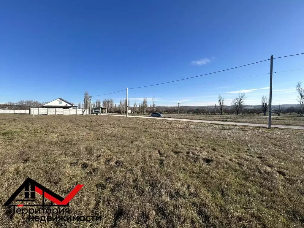 Участок в Севастополь с. Полюшко, ул. Дмитрия Мельниченко (4.0 сот.) - Фото 1