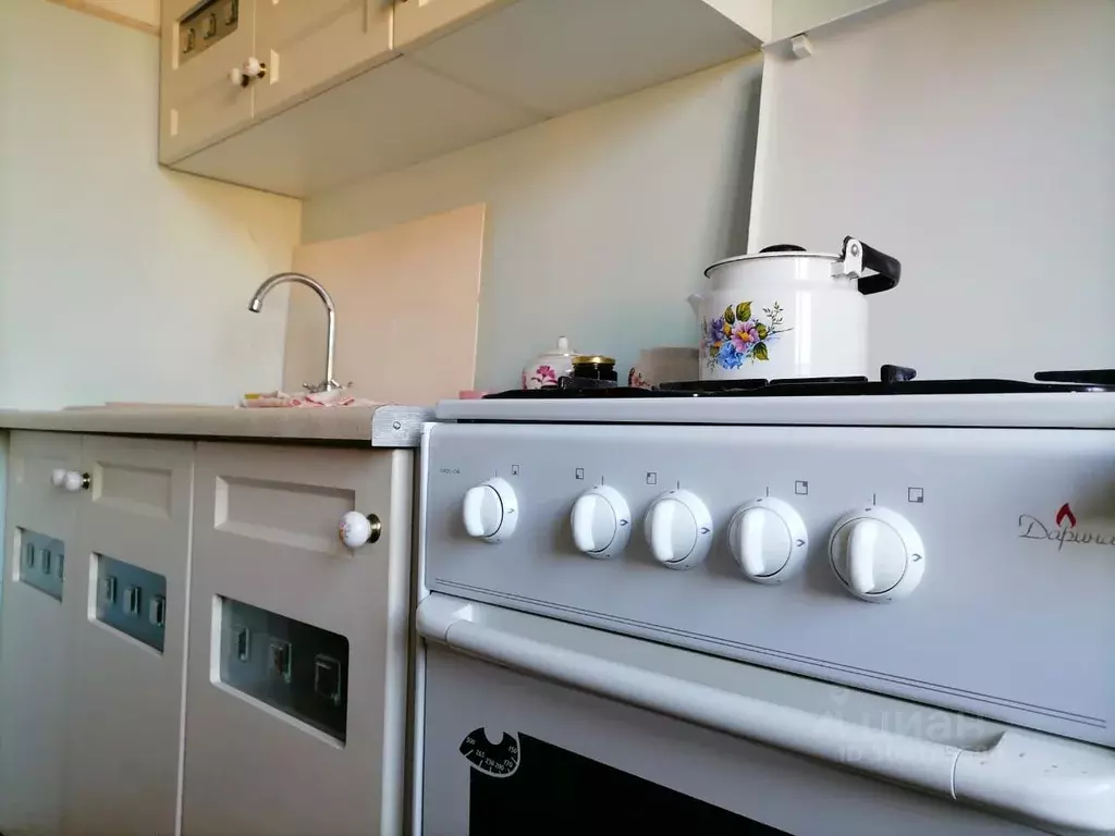 2-к кв. Омская область, Омск Нефтезаводская ул., 13 (47.0 м) - Фото 2