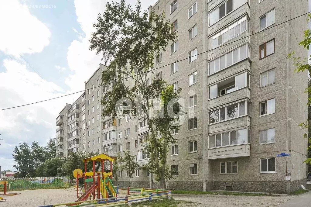 2-комнатная квартира: Тюмень, улица Федюнинского, 7 (50.5 м) - Фото 1