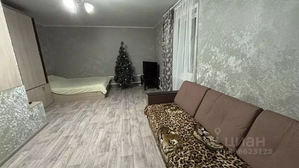 Дом в Саратовская область, Хвалынск Пляжный проезд, 7 (80 м) - Фото 1