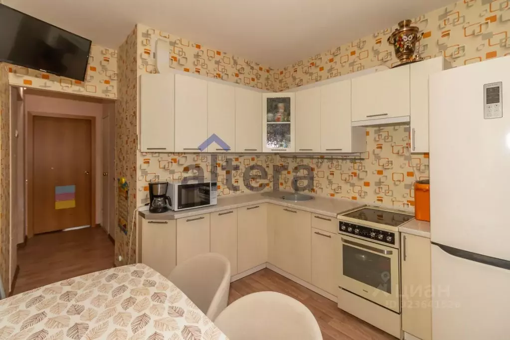 2-к кв. Челябинская область, Челябинск ул. Дмитрия Неаполитанова, 10 ... - Фото 1