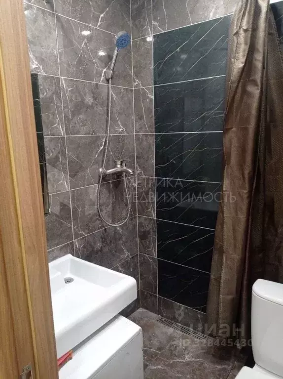 Студия Тюменская область, Тюмень ул. Самарцева, 19В (15.0 м) - Фото 1