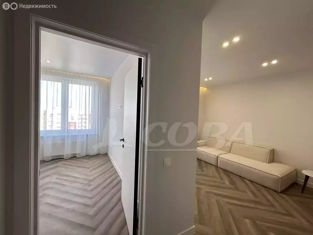 1-комнатная квартира: Тюмень, улица Константина Посьета, 6 (37 м) - Фото 0