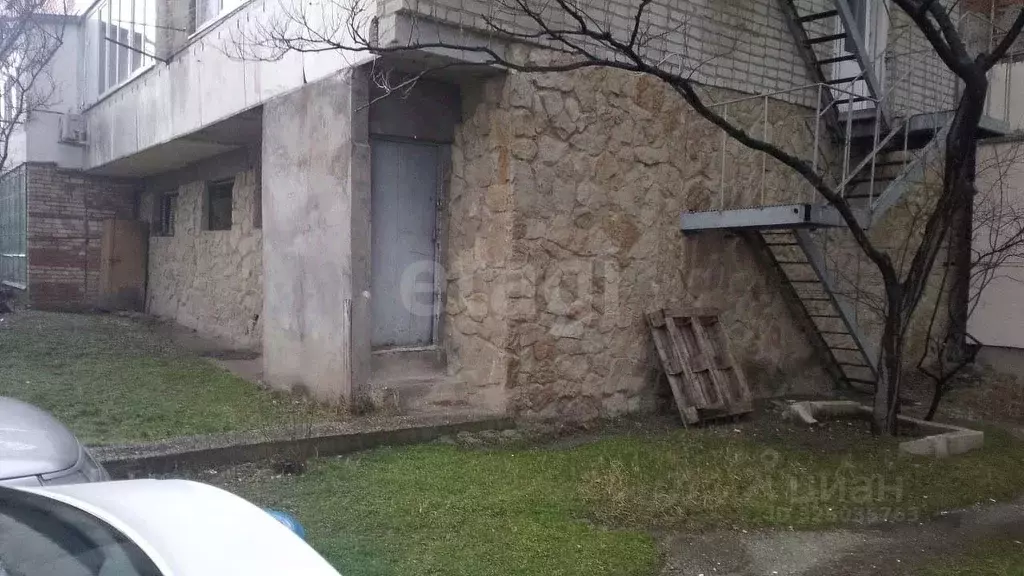 Торговая площадь в Краснодарский край, Геленджик Северный мкр, 15 (94 ... - Фото 2