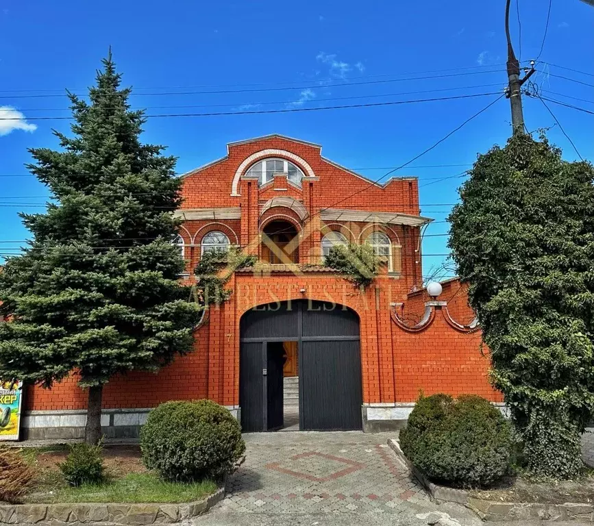 Дом в Северная Осетия, Владикавказ ул. Аксо Колиева, 7 (295 м) - Фото 0