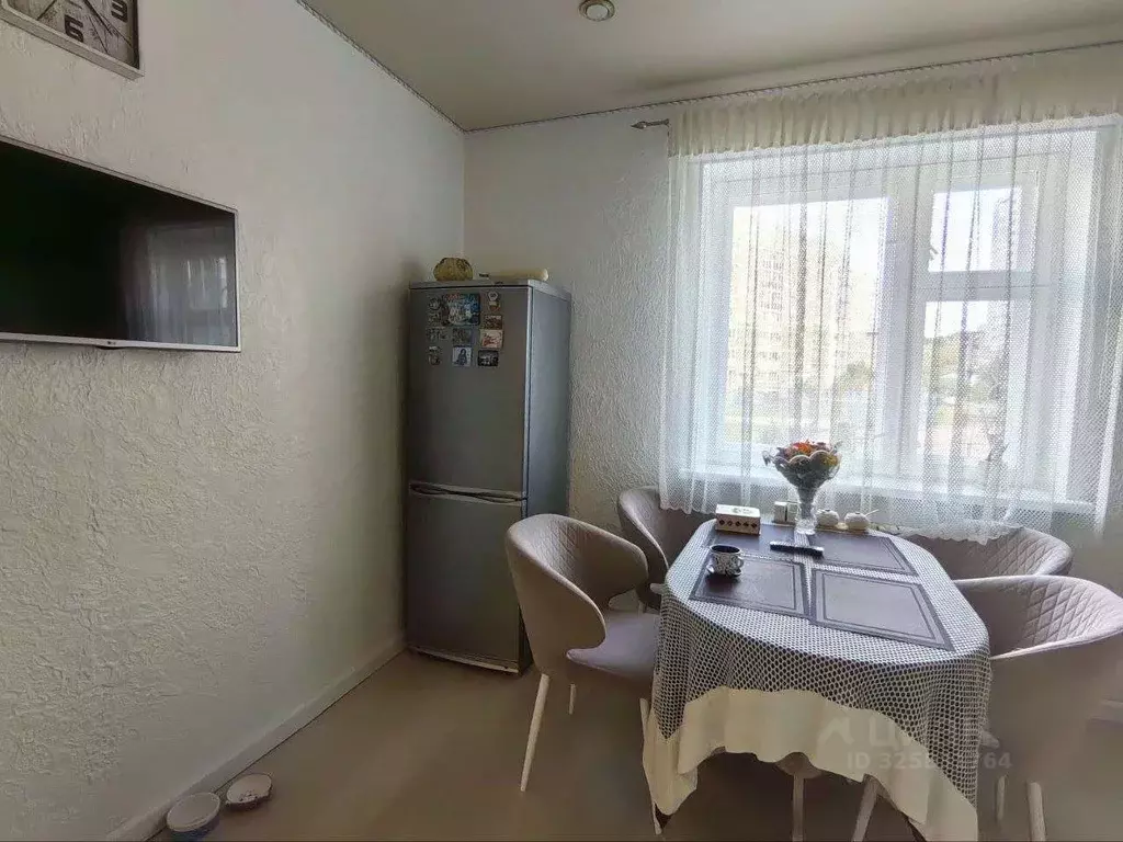 3-к кв. Белгородская область, Белгород ул. Газовиков, 9 (75.5 м) - Фото 2