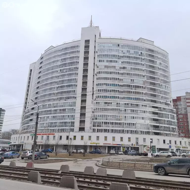 3-комнатная квартира: Пермь, улица Мира, 11 (82.8 м) - Фото 1