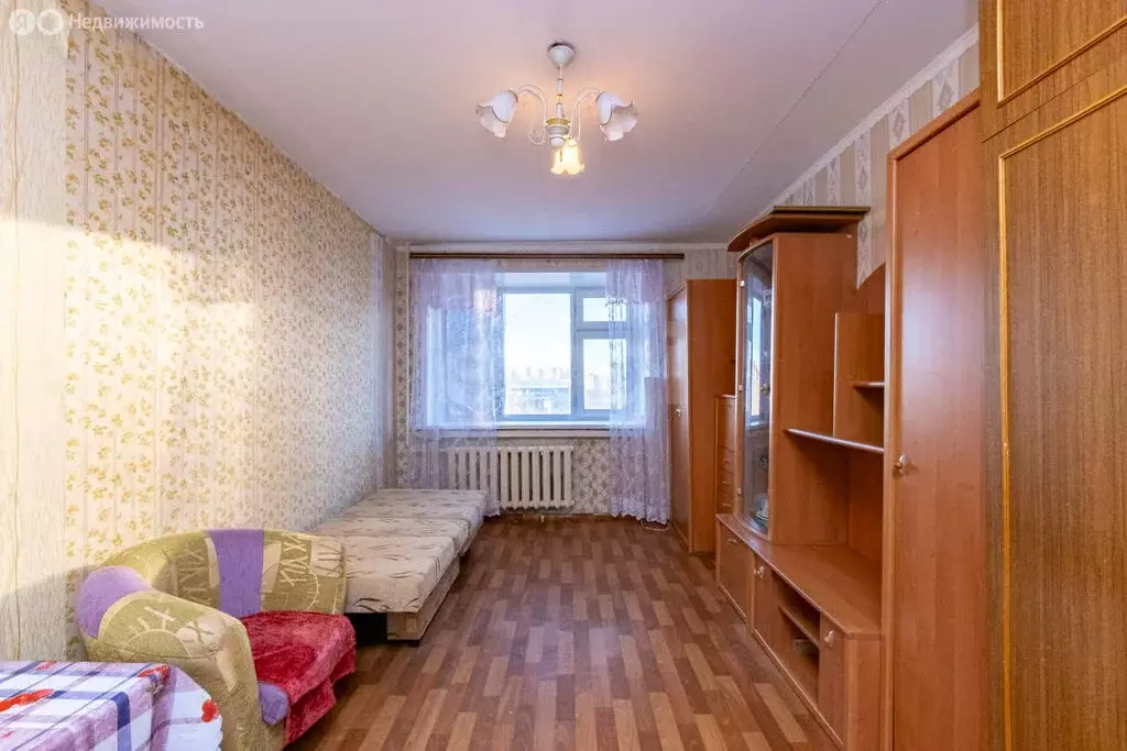 1-комнатная квартира: Тюмень, улица Ватутина, 10 (29 м) - Фото 1