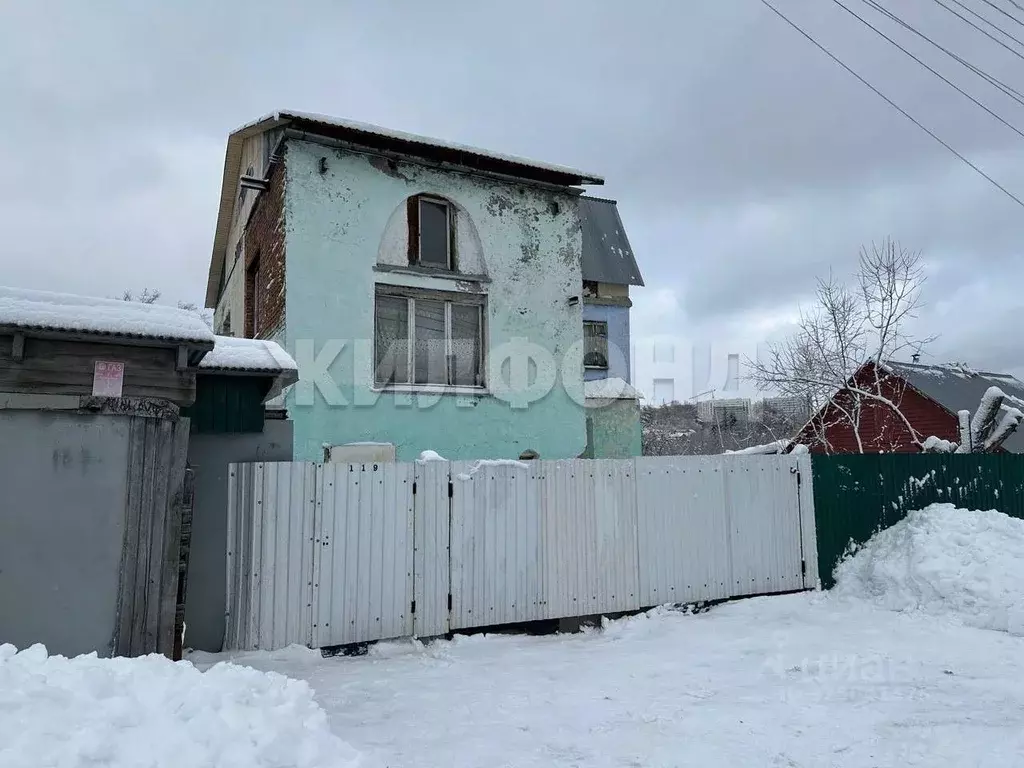 Дом в Новосибирская область, Новосибирск Переселенческая ул. (326 м) - Фото 2