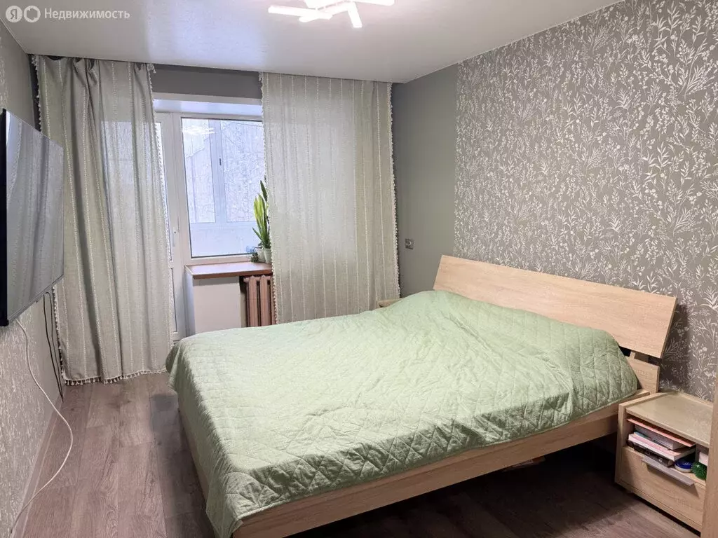 3-комнатная квартира: Киров, улица Макаренко, 5 (62.7 м) - Фото 1